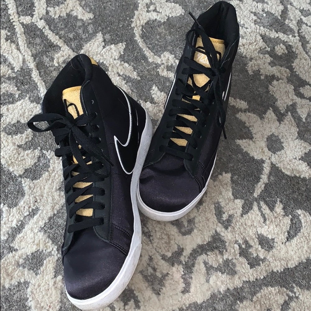 Nike N&W